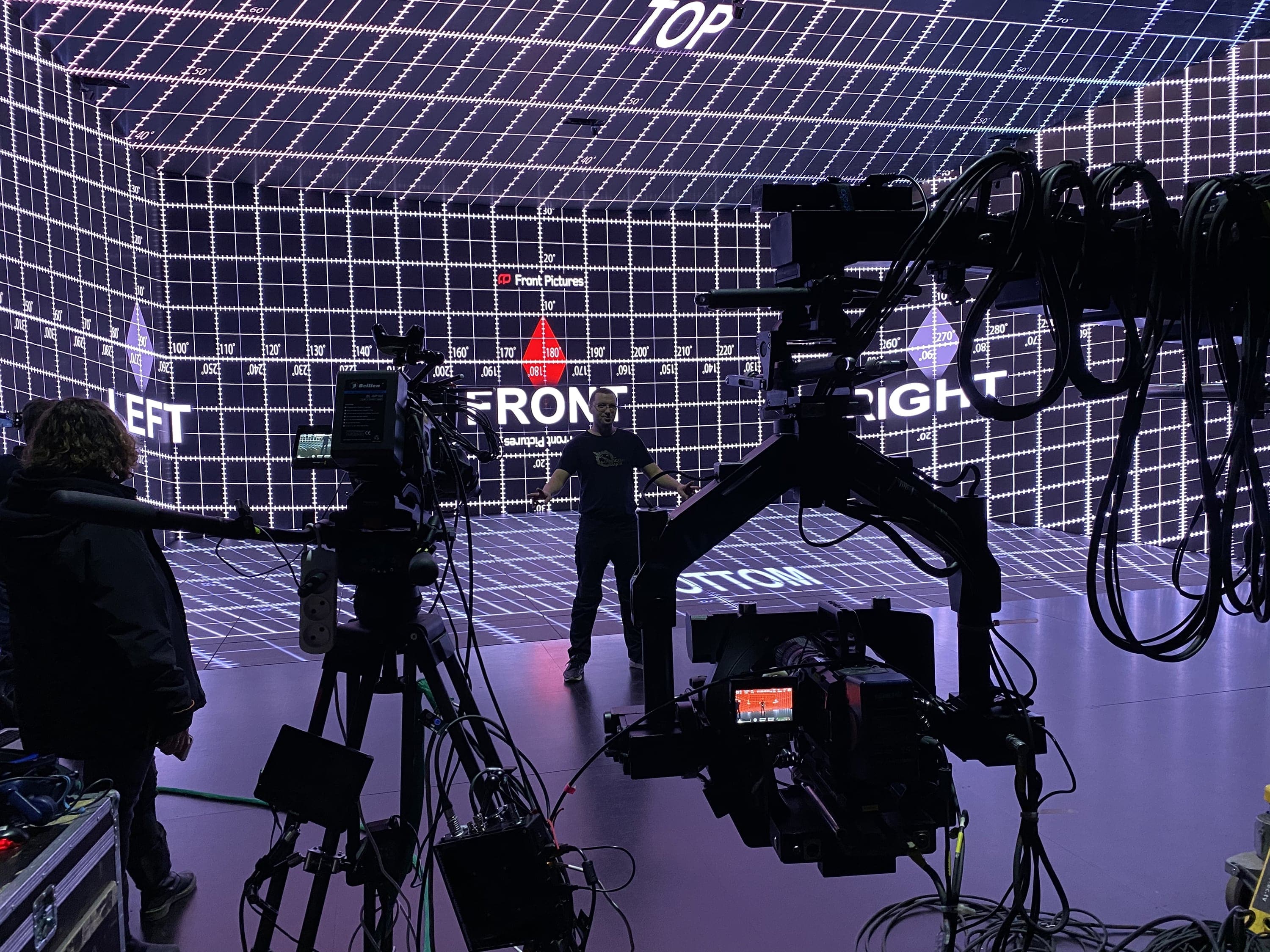 SFERiX spherical LED screen concept for xr & virtual production